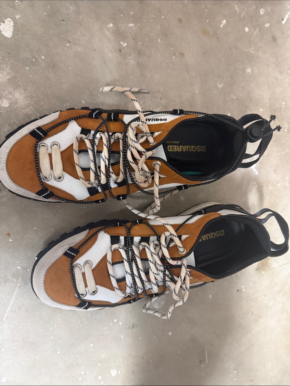 DSQUARED2 Men’s Tan, White and Black Mixed-Material Sneakers